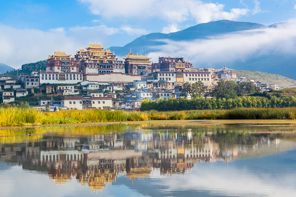 云南,多元文化交融与绿色生态保护的和谐之地