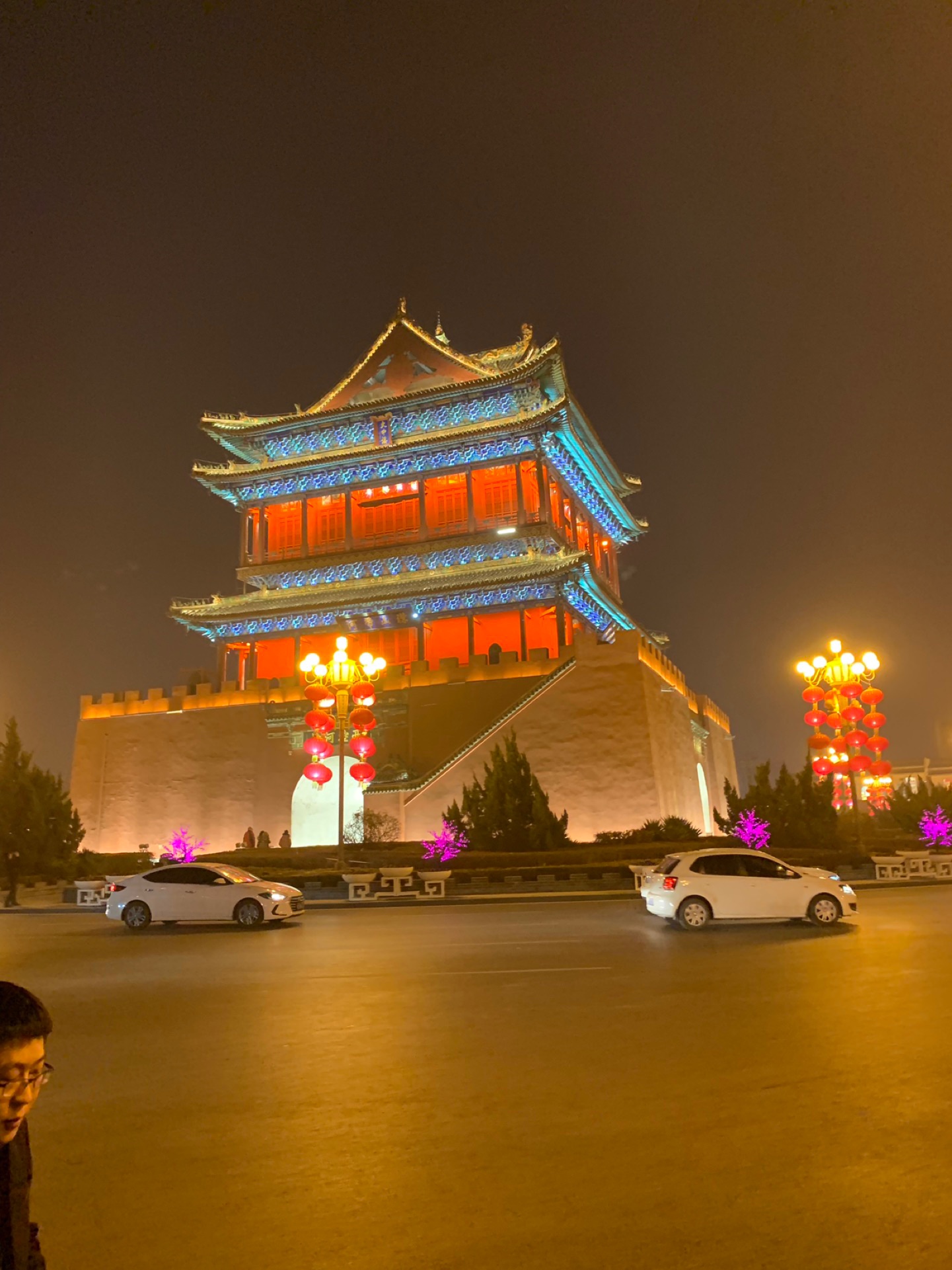 临汾市领导与市民朋友们共话发展